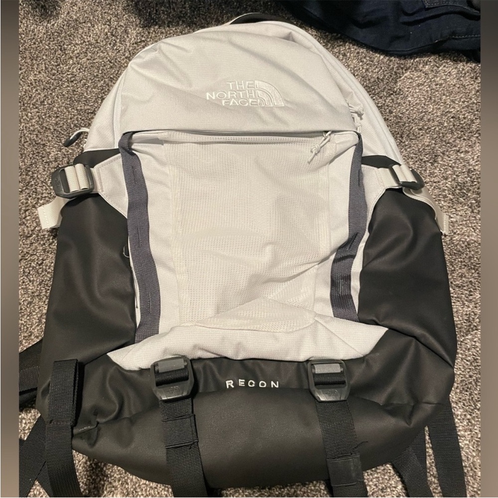 North face Recon Backpack